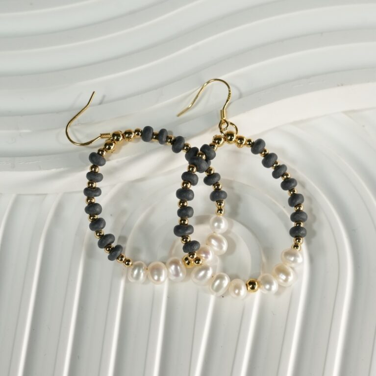 andmade Natural Pearl & Black Ceramic Hoop Earrings